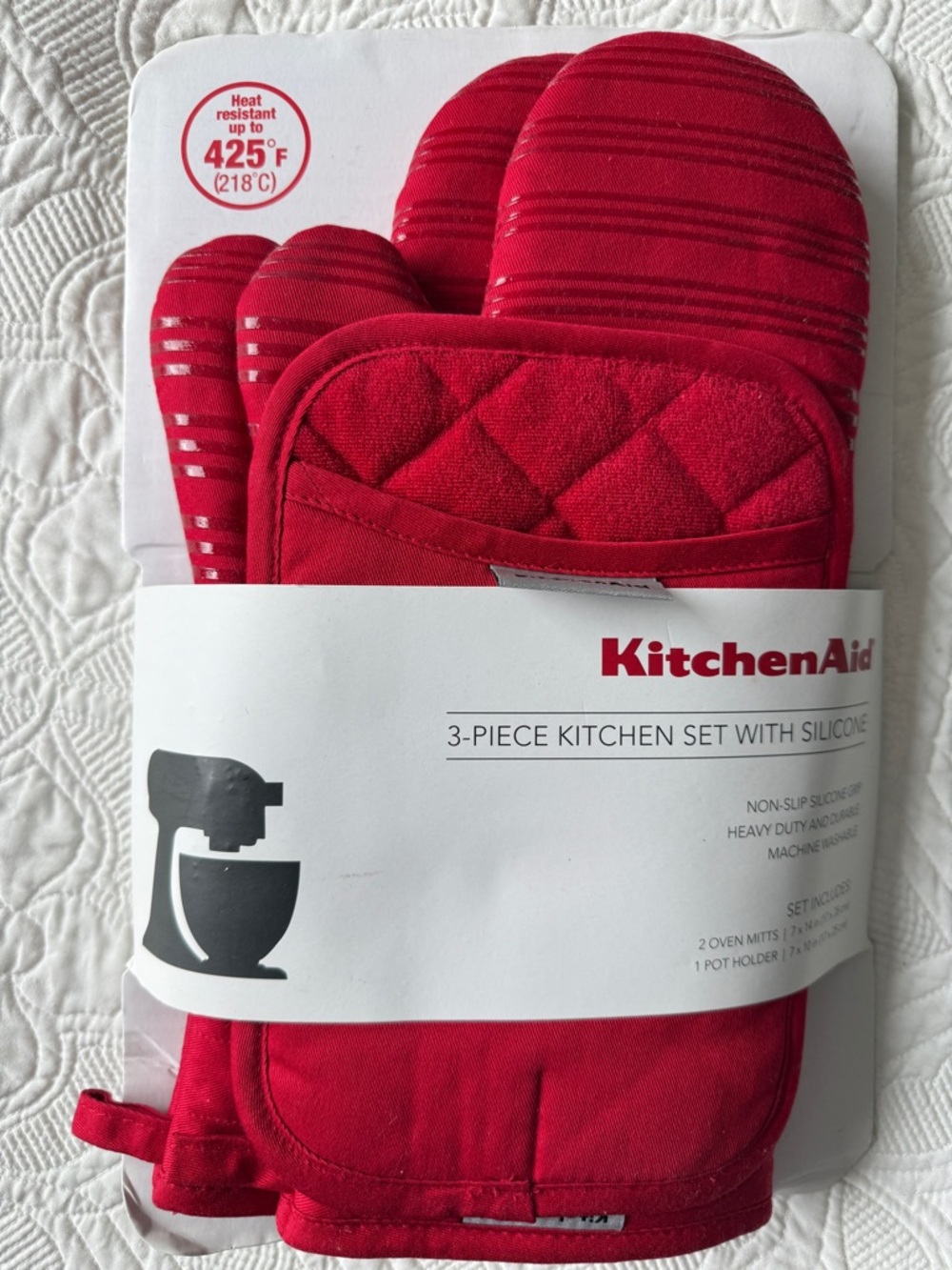 KitchenAid Red 3-Piece Oven Mitt and Pot Holder Set with Silicone Grip